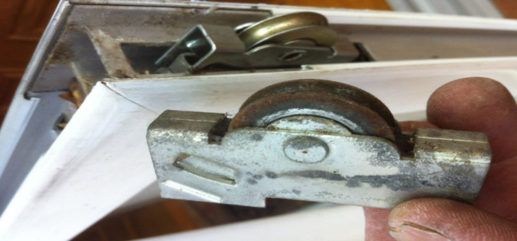 screen door roller repair in Sunnyslope